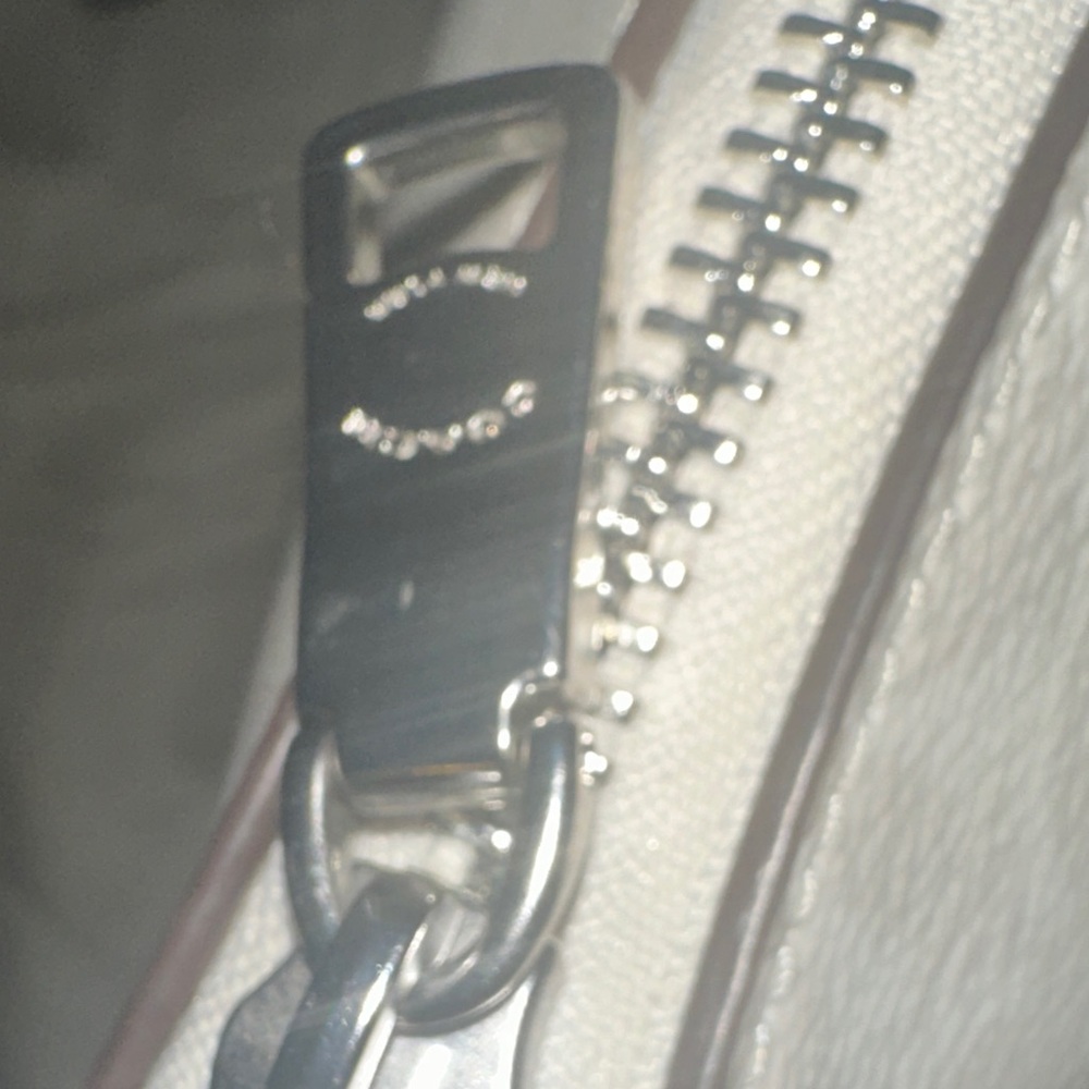 Coach Gallery Tote in Signature Canvas-Silver/Chalk/Mist (Lavender). CH504 - Picture 4 of 13